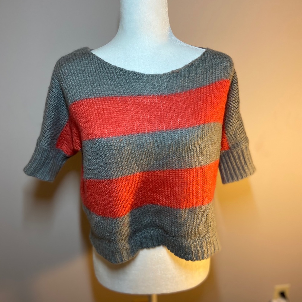 Forever 21 Grey and Pink Knit Sweater